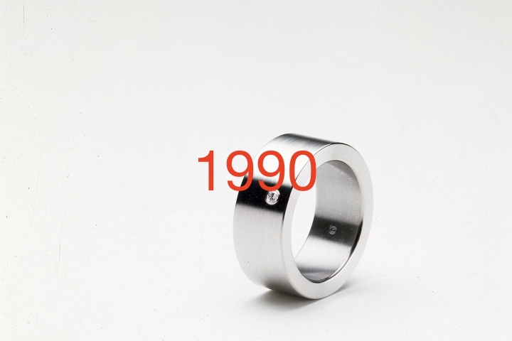 30 Years "The Collection Stainless Steel and Diamond"